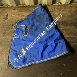 HZone 100g Turnout Neck - Medium *NOT Washed*