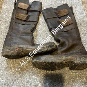 Tuffa Brown Country Boots - Size 7