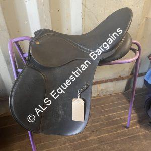 17” Wintec Black GP Saddle - Adjustable Gullet