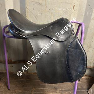 17" Beaufort Black GP Saddle - Medium Wide