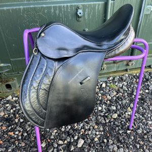17" Antil Saddles Black GP Saddle - Extra Wide