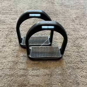 Thorowgood Black Plastic Stirrups - Childs (4")