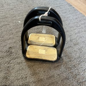 4" Compositi Plastic Stirrups