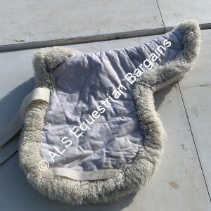 Griffin Fluffy Numnah - Medium