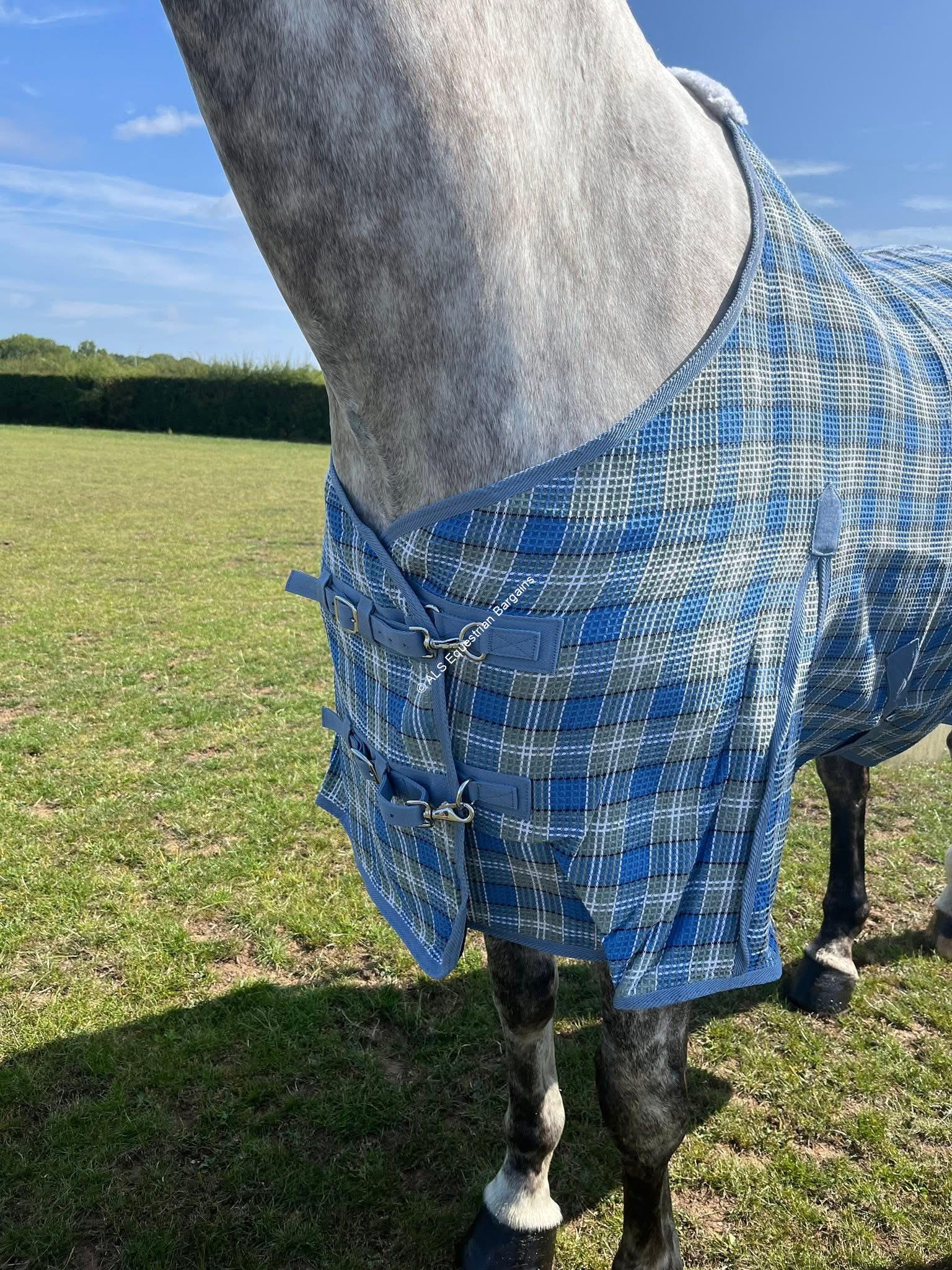 SECONDS Waffle Rugs - 7ft3 & 7ft6 - Image 2