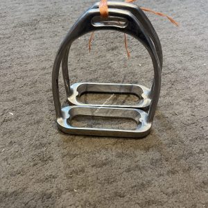 4.75" Stirrups
