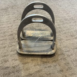 4.75" Stirrups