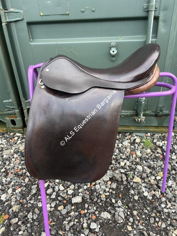 18" Palaton Saddlery Brown Show Saddle - Wide