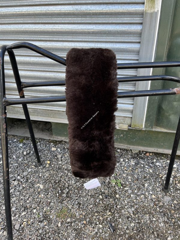NEW 32" Salamo Brown Sheepskin Girth Sleeve