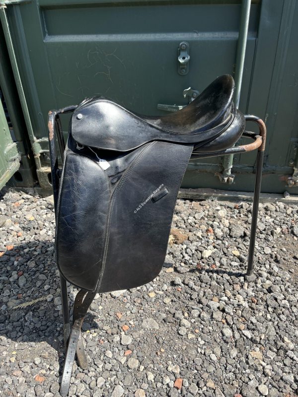 16.5" Blenheim Black Dressage Saddle - Medium