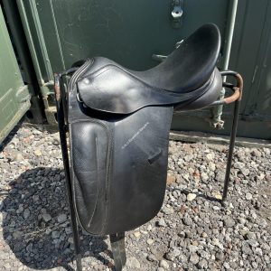 17.5" Collegiate Mentor Black Dressage Saddle - Wide