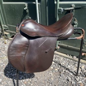 17.5" KES Brown Jump Saddle - Wide