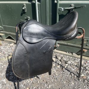 17.5" Martin Wilkinson (Ideal) Black GP Saddle - Wide