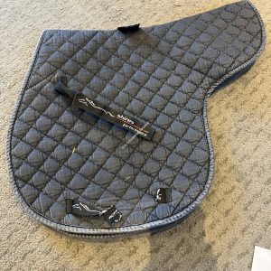 Shires Black Numnah - Medium