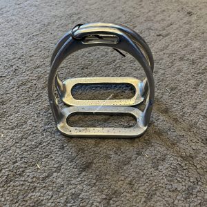 4.25" Stirrups