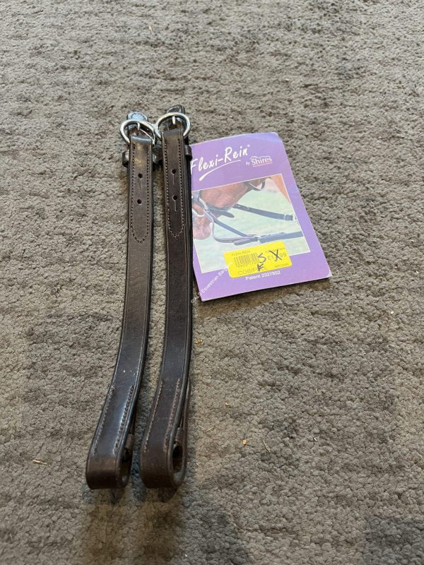 NEW Shires Brown Flexi Rein Attachments