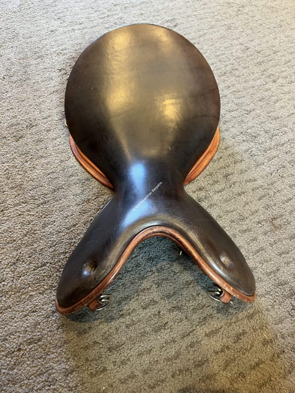 WOW Brown Seat - Size 2