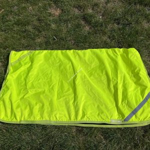 4ft9 Shires Fleece Lined Hi Vis Showerproof Exercise Sheet